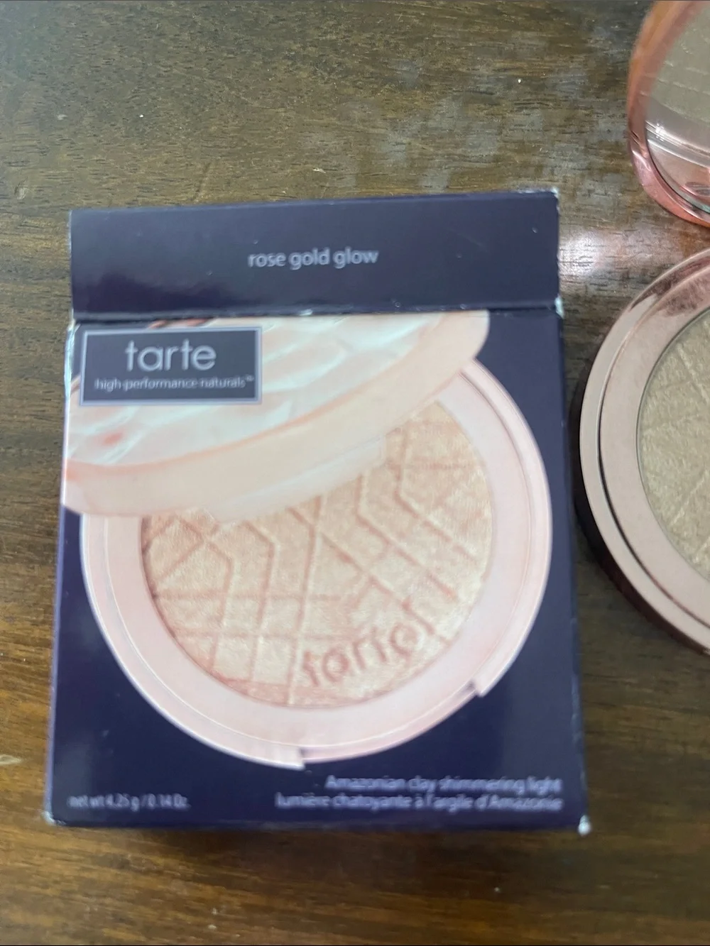 Tarte  Shimmering Highlight Compact in Rose Gold